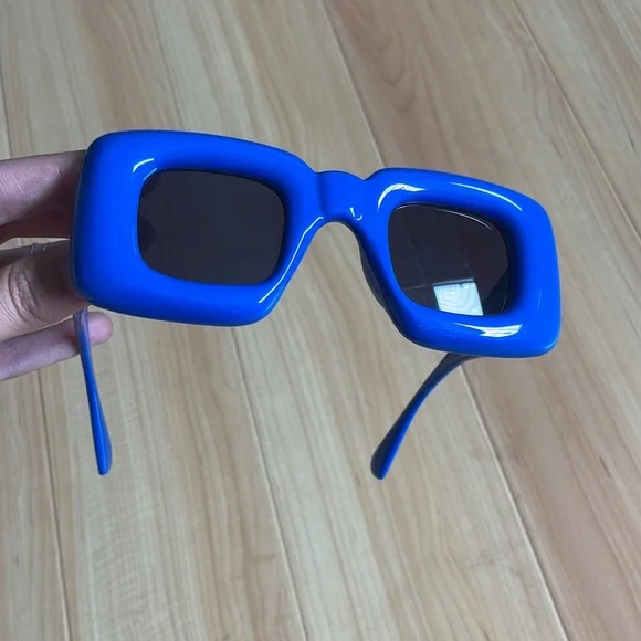 big fun vibrant blue glasses - Picture 4 of 5